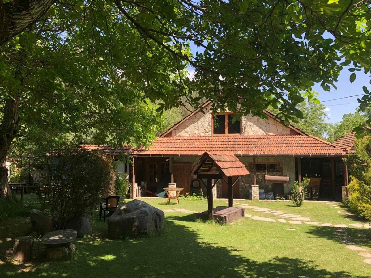 Bed and Breakfast Eco Garden Dilidschan Exterior foto